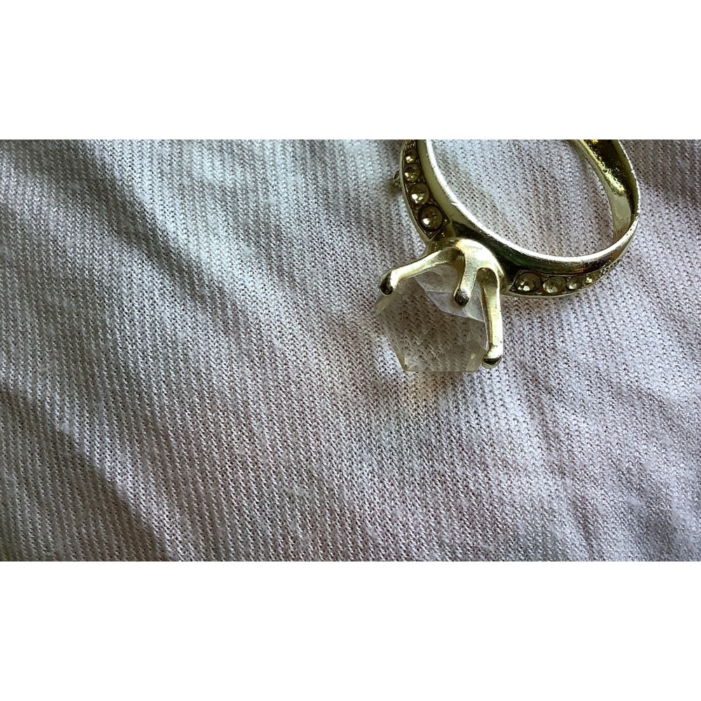 “Diamond” Ring Brooch